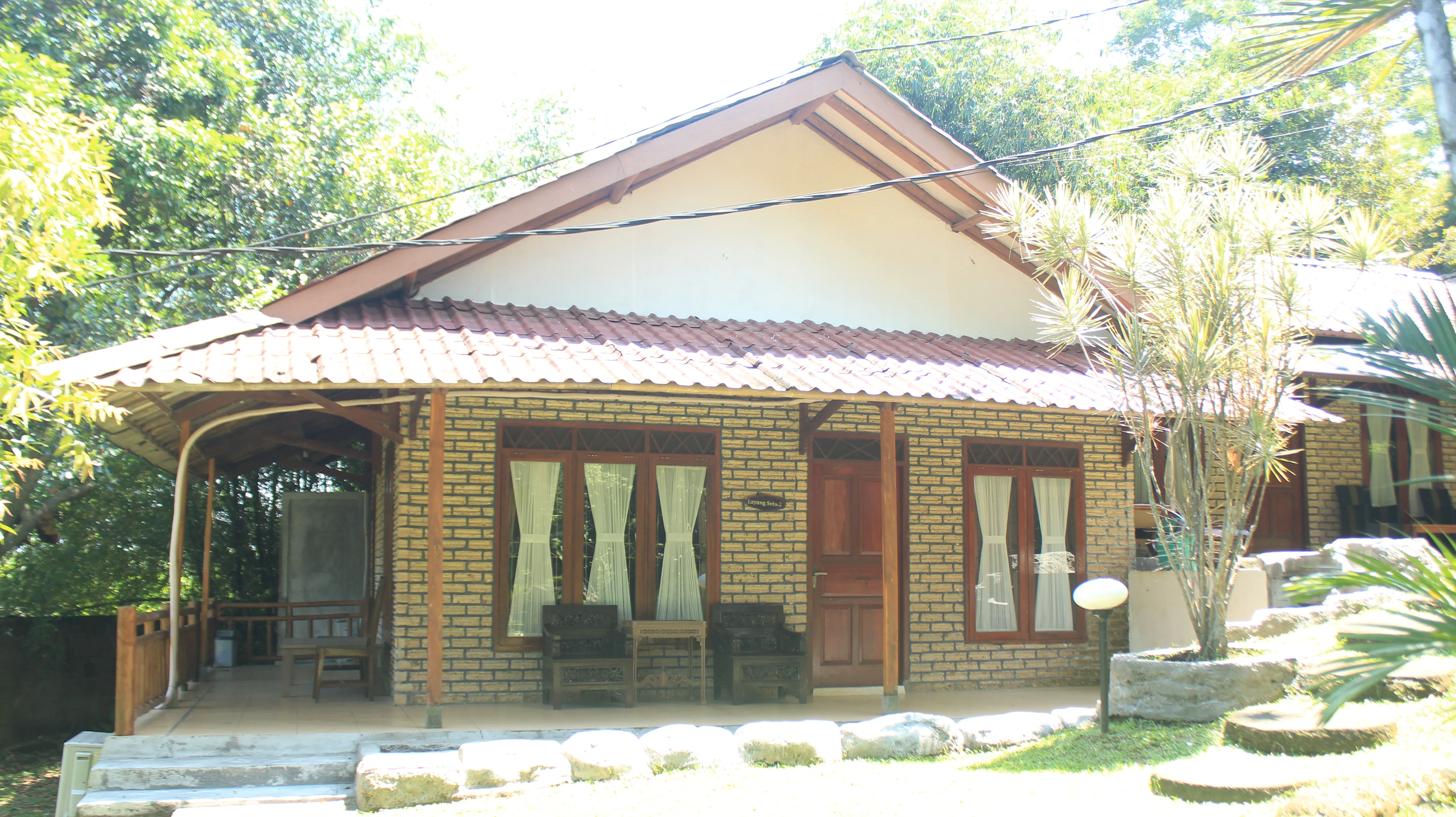 Layang Seto 1 2